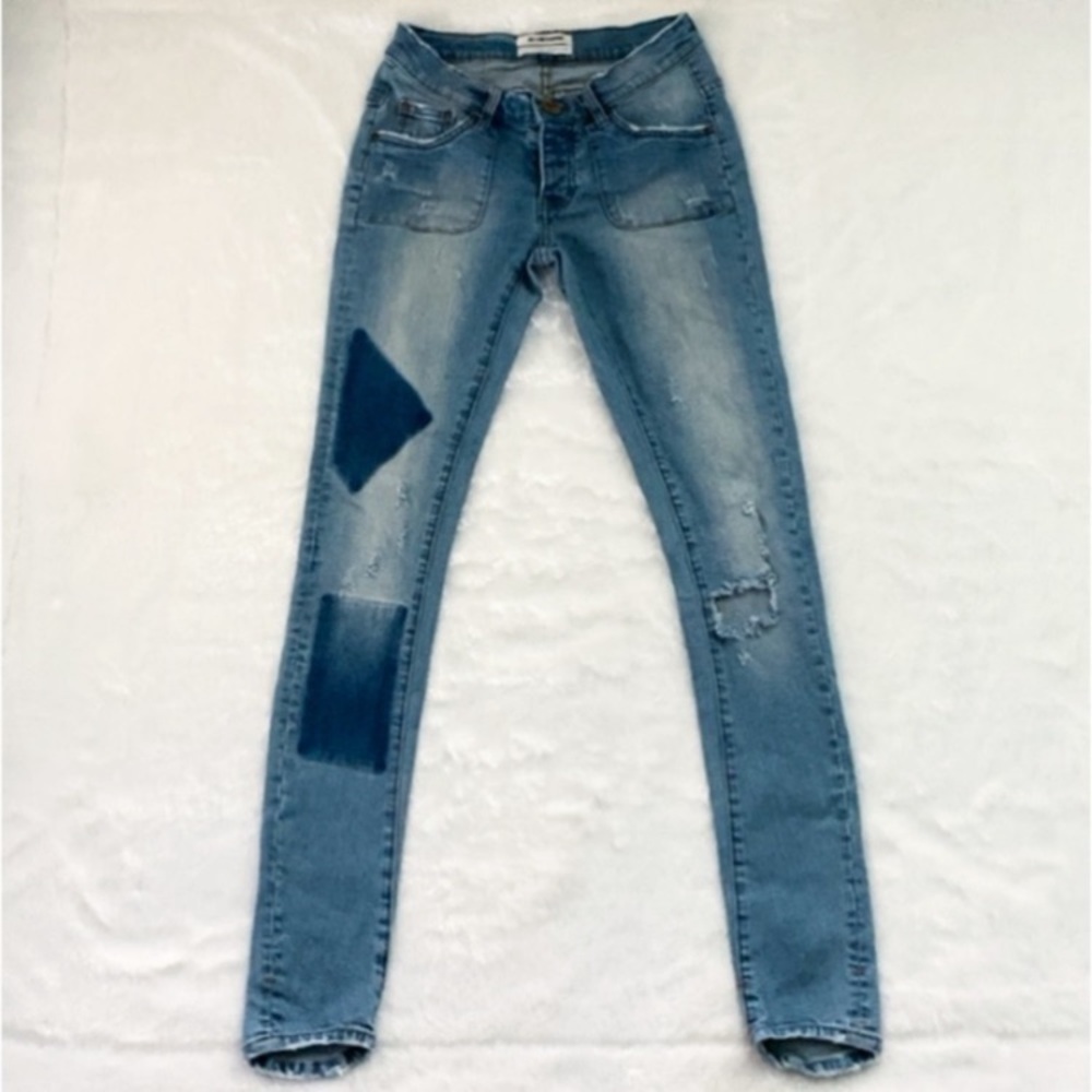 One Teaspoon Distressed Loonies Skinny Jeans Low Waist Short Rise Bow Leg Curve